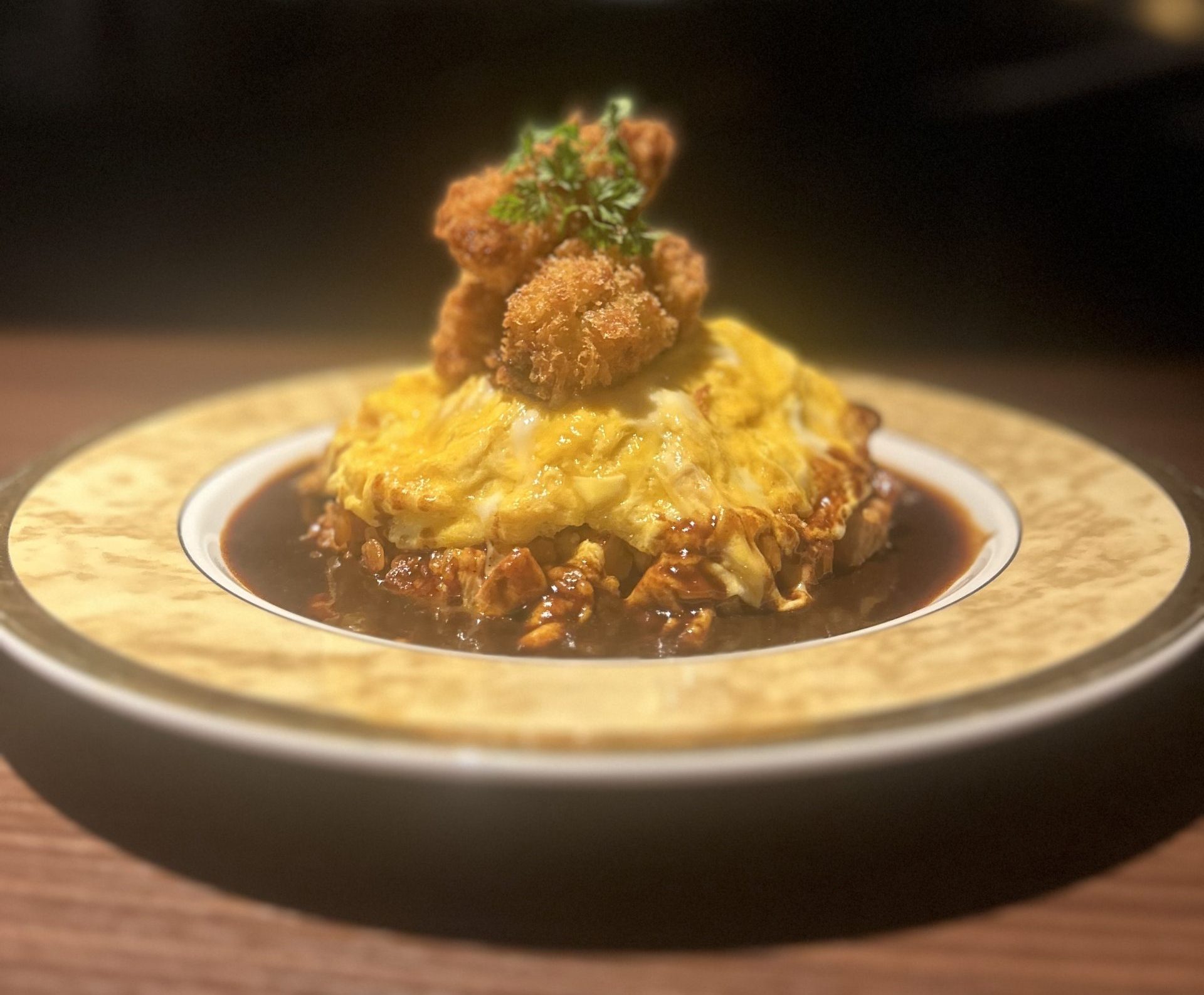 チキンライスのトロたま牡蠣フライのせ